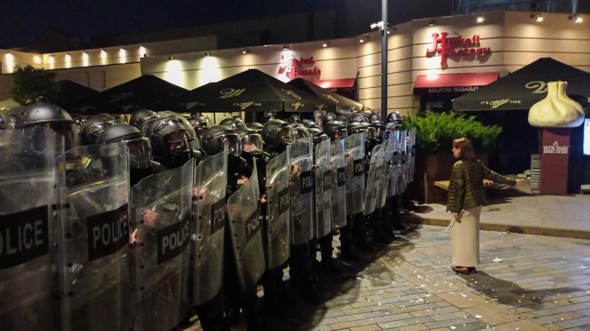 Резолюция роз