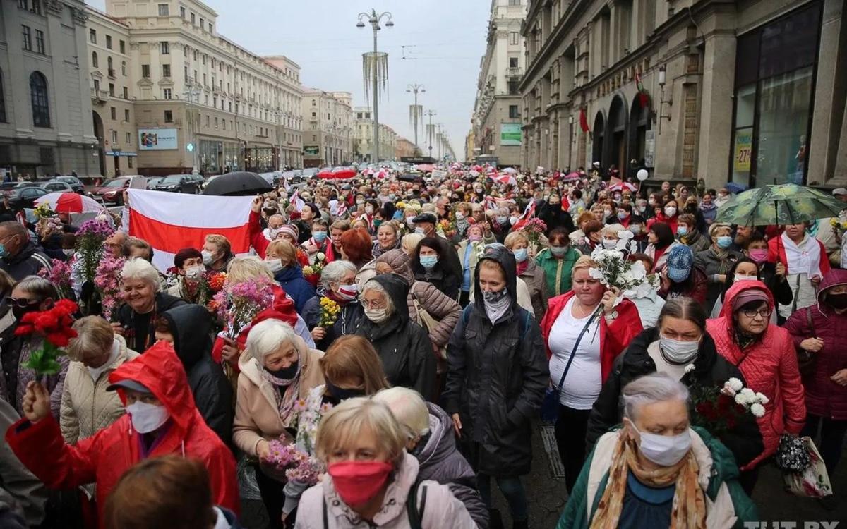 Протесты в Беларуси. Онлайн
