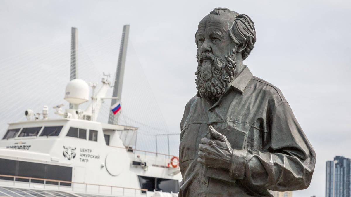 Солженицын вновь пошел по этапу