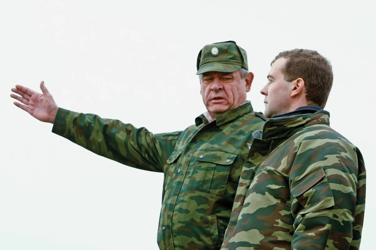 Владимир Болдырев и Дмитрий Медведев. Фото: Дмитрий Астахов / ИТАР-ТАСС