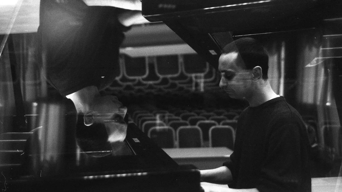 «Моя незаслуженно легкая и счастливая жизнь»