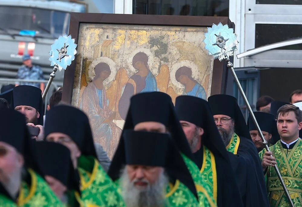 Прибытие иконы Святая Троица Андрея Рублева в Троицкий собор Свято-Троицкой Сергиевой Лавры. Фото: Сергей Ведяшкин / агентство «Москва»
