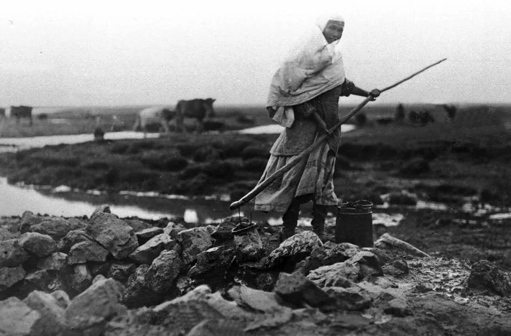 Фотография времен голодомора 1930-х годов. Фото: baribar.kz