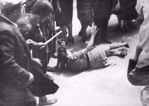 Жертвы Львовского погрома. Фото: Film and Photo Archive, Yad Vashem