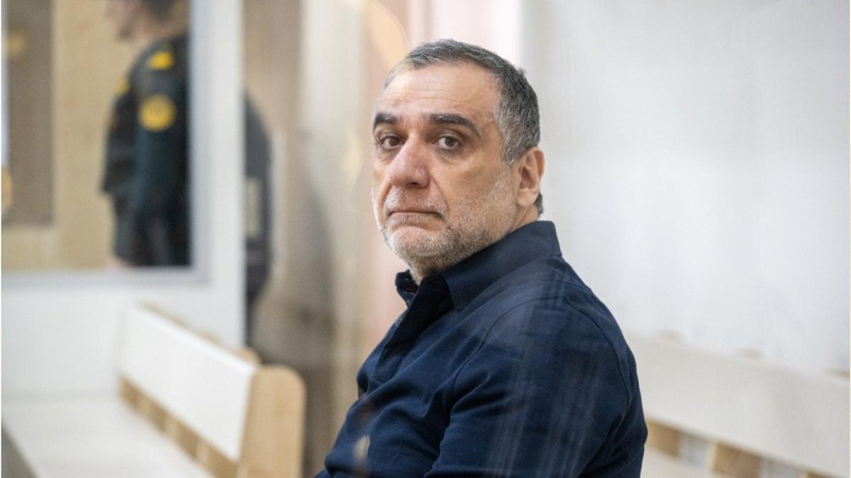 Повсюду иностранец