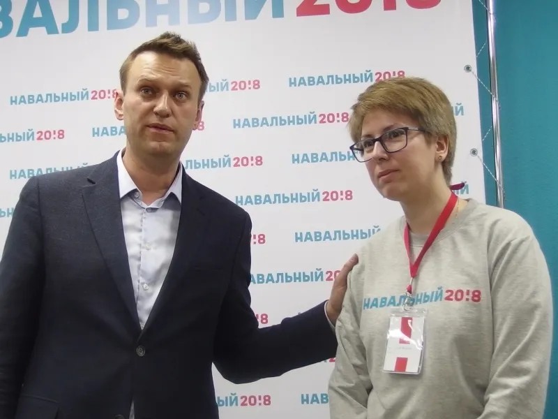 Алексей Навальный и Эльвира Дмитриева, руководитель штаба в Казани. Фото: Борис Бронштейн / «Новая газета»