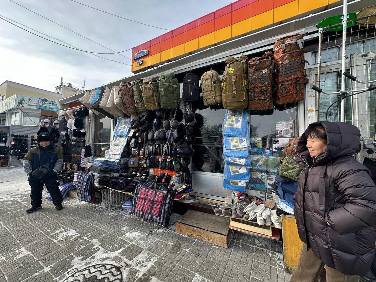 Местный китайский рынок. Фото: Валерия Федоренко / «Новая газета»