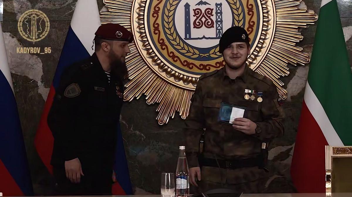 Кадр из отчетного видео о совещании Адама Кадырова с силовиками Чечни