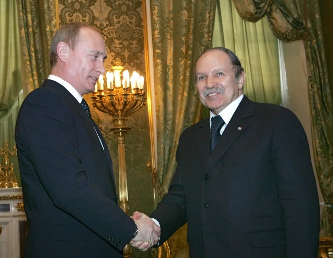 Владимир Путин и Абдельазиз Бутефлика в феврале 2008 года. Фото: РИА Новости