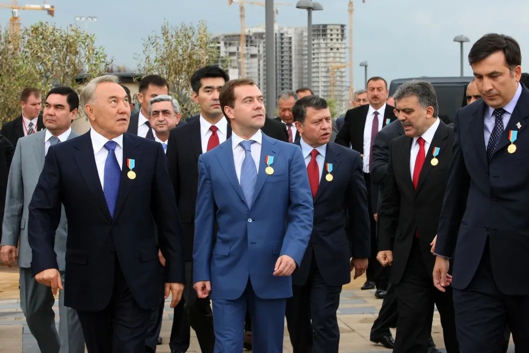 Июль 2008 года. Последняя встреча президентов Саакашвили и Медведева в Астане. Фото: РИА Новости