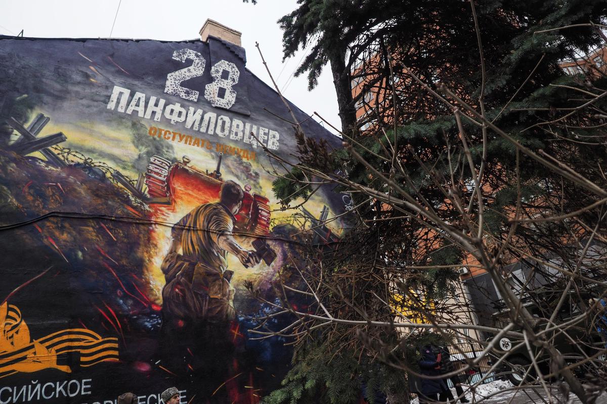 Граффити на торце трехэтажного здания на Краснопролетарской улице в Москве, 2016 год. Фото: РИА Новости