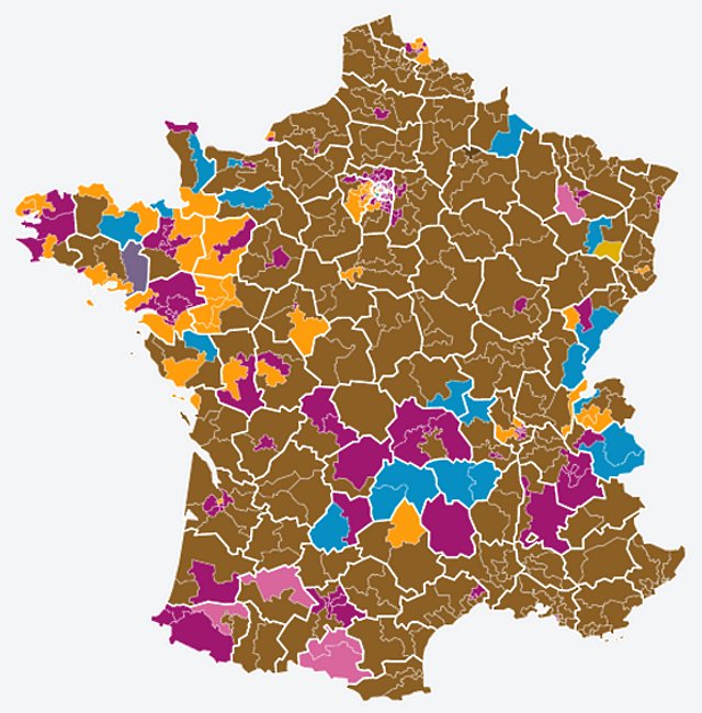 Карта. Коричневым обозначены округа, где победили националисты. Произведено: Le Monde