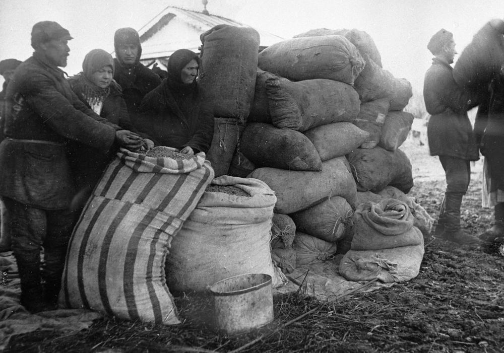 «Раскулачивание», январь 1930 года. Фото: архив РИА Новости