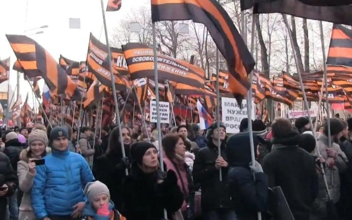 Новости антимайдан новороссия донбасс. Одесса 2014 митинг Антимайдан. Митинг Антимайдан. Антимайданные митинги в Харькове 2014 год. Антимайдан в Москве.