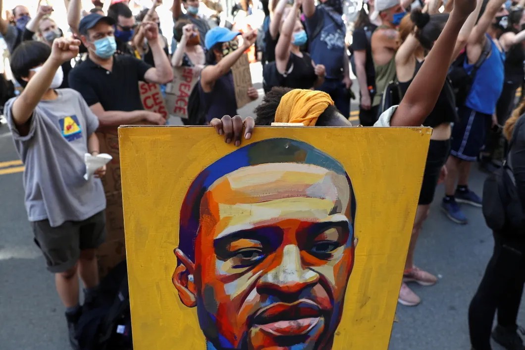 Портрет погибшегоафроамериканца Джорджа Флойда. ФОто: Reuters