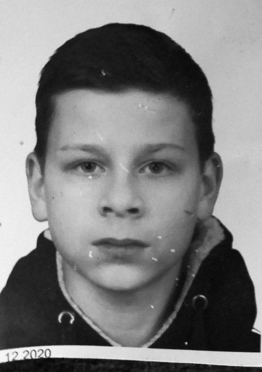 На фото: Александр Лелеко в 2020-м году, в возрасте 13 лет.