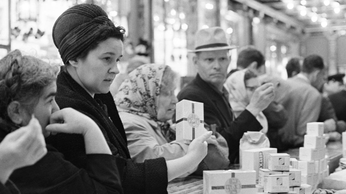 «Деньги есть. Но вы держитесь»