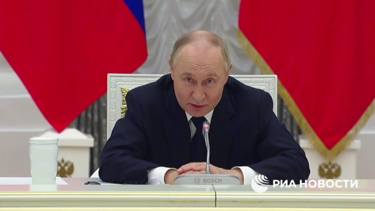 Иностранные компании на российском рынке «надо душить», заявил Путин. Кадр из трансляции
