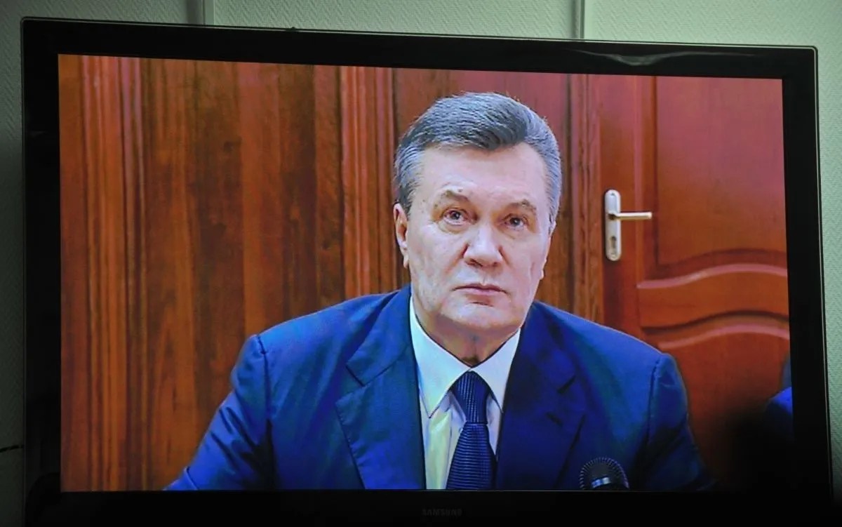Киев перенес допрос Януковича. Трансляция