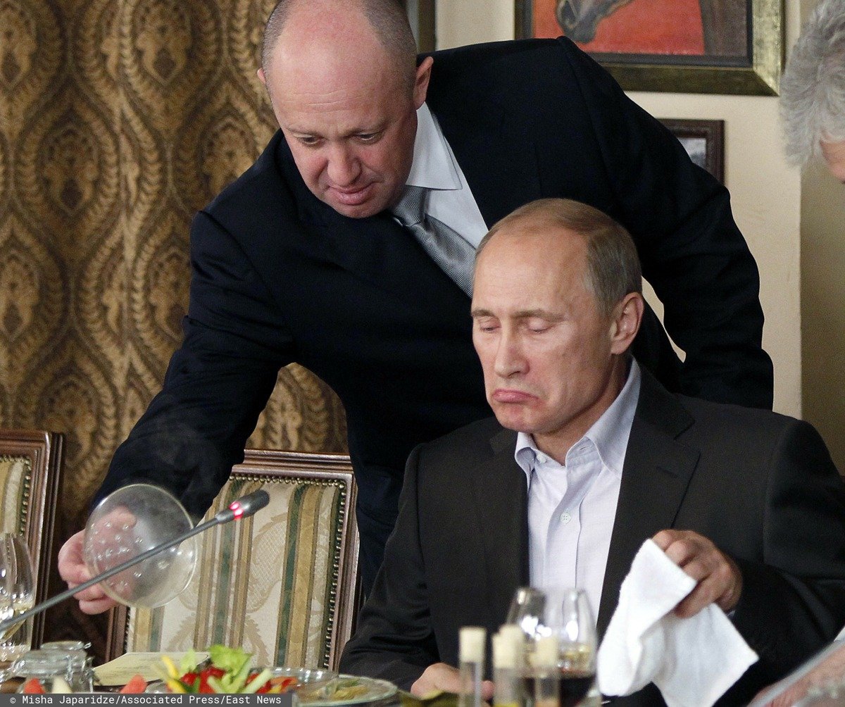 Евгений Пригожин и Владимир Путин. Фото: Misha Japaridze / Associated Press / East News