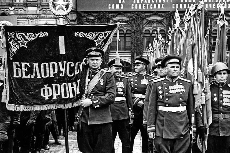 Парад Победы 24 июня 1945 года. Фото: Минобороны РФ
