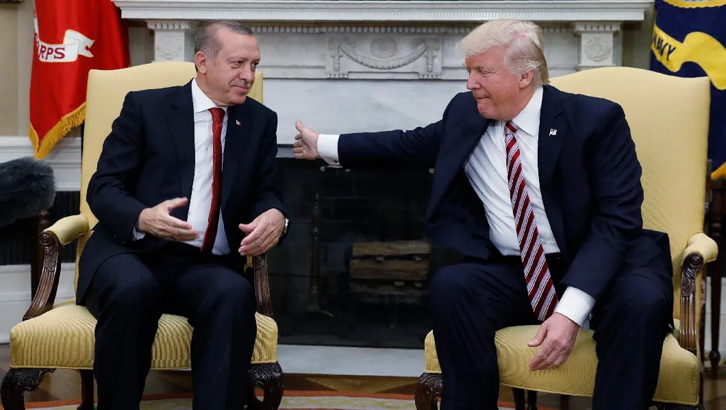 Октябрьское письмо Трампа Эрдогану настолько удивило своей лексикой, что Белому дому пришлось подтверждать его подлинность. Фото: Reuters