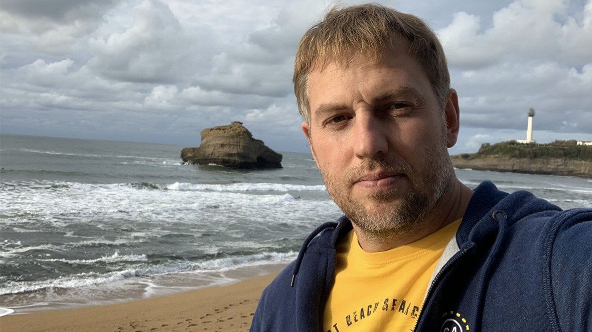 Во Франции арестованы подозреваемые в подготовке покушения на Владимира Осечкина*. На допросах они заявили, что «не знают», кто их нанял — СМИ