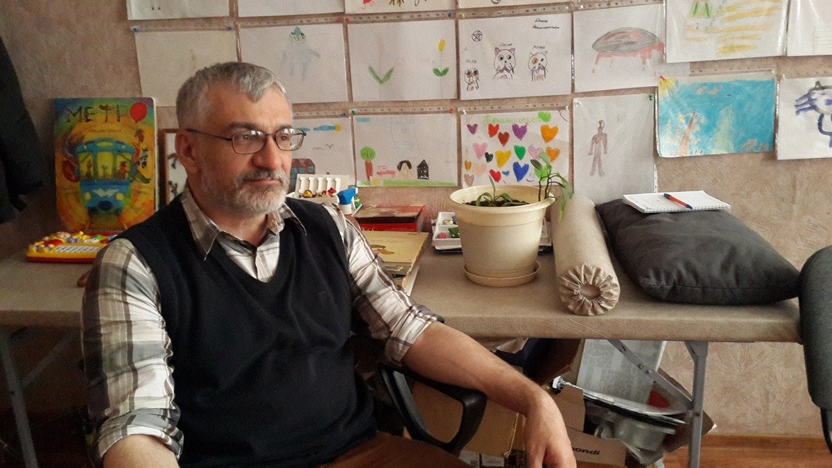 Николай Щербаков в своем кабинете. Фото: Алексей Тарасов / «Новая газета»