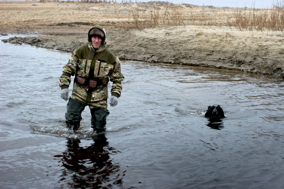 Житель села Колва Василий живет за счет рыбалки и охоты. Фото: Юлия Куликова, для проекта «Жизнь в нефти»