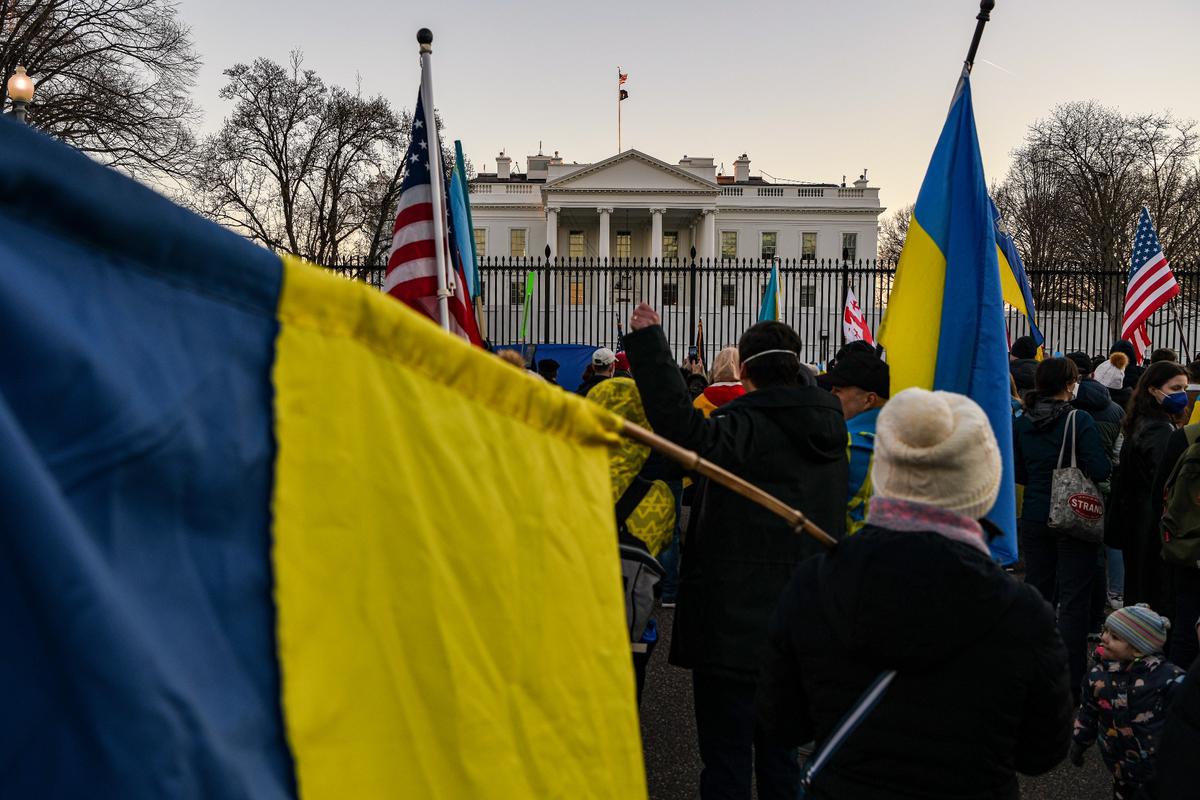 Акция протеста у Белого дома, 20 февраля 2022 год. Фото: Kenny Holston / Getty Images