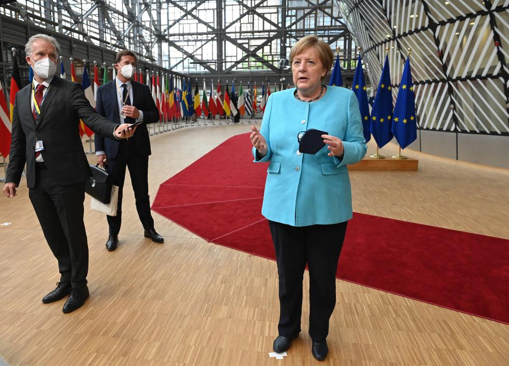 Ангела Меркель во время первого дня саммита ЕС. Фото: ЕРА