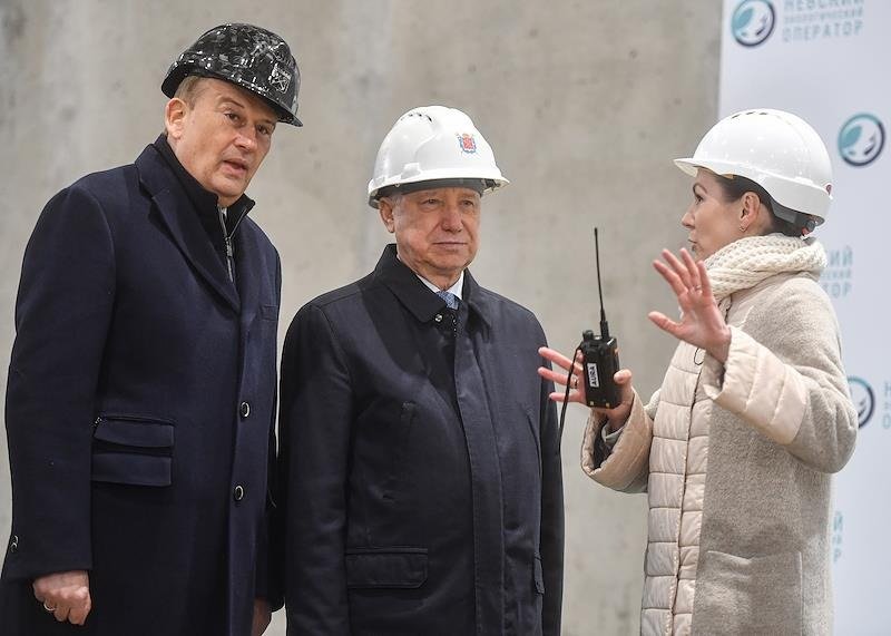 Губернатор Дрозденко (слева). Фото: Александр Коряков / Коммерсантъ