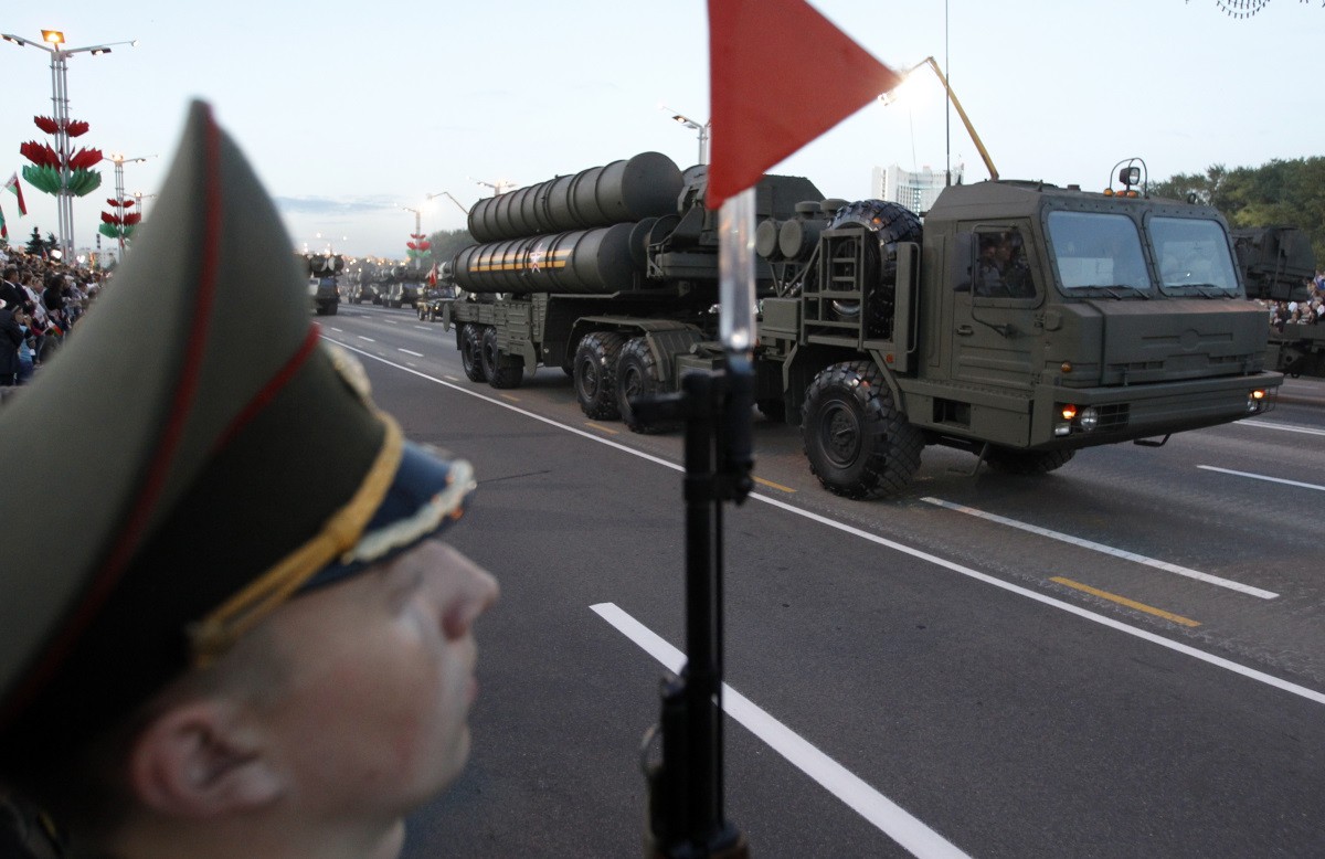 Российский комплекс ПВО С-400 на военном параде. Фото: РИА Новости
