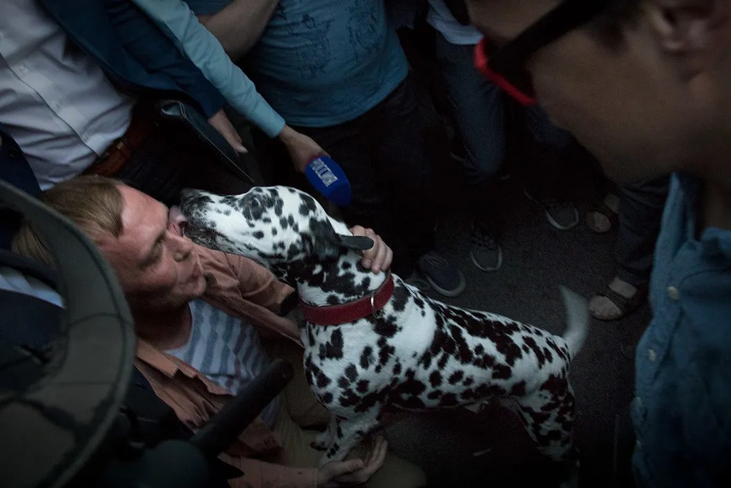 Иван Голунов с любимой собакой Марго. Фото: Анна Артемьева/«Новая газета»