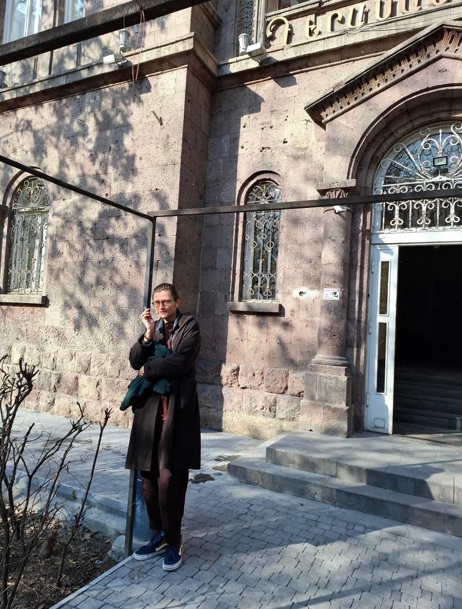 Александр Плотников. Фото сделано за 15 минут до начала спектакля «Альфа Центавра». Фото: личный архив