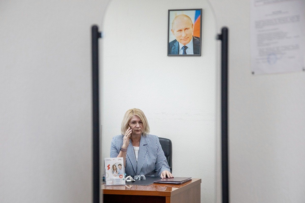 Валентина Сартакова, директор пикалевского бизнес-инкубатора. Фото: Алексей Душутин / «Новая газета»