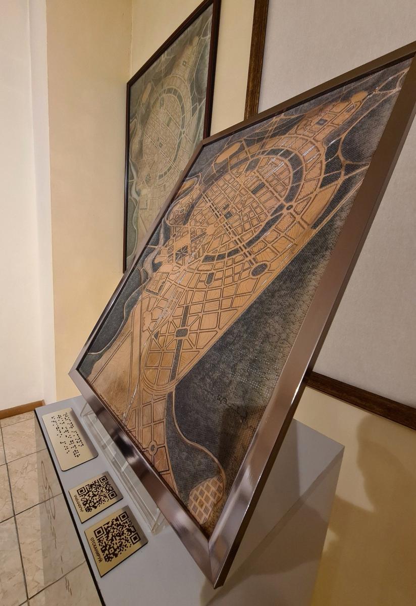Тактильная копия Генплана Еревана Александра Таманяна. Музей истории города Еревана, 2024. Фото предоставлено автором
