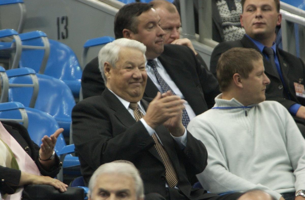 Борис Ельцин на следующий день после той победы наградит Андрея Чеснокова орденом Мужества. Фото: Евгений Успенский