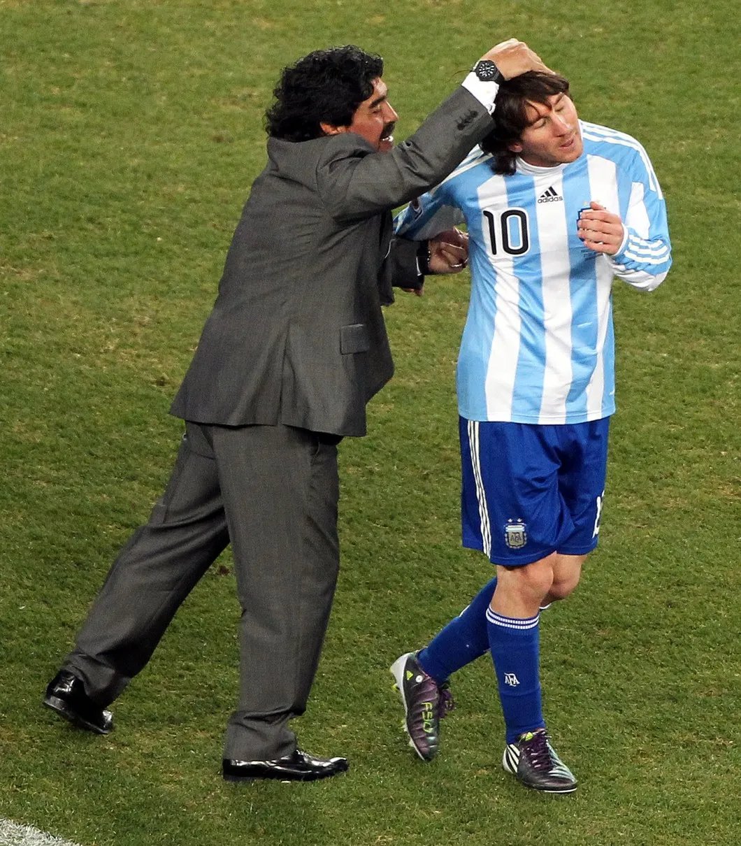 Диего Марадона и Лионель Месси. Фото: EPA