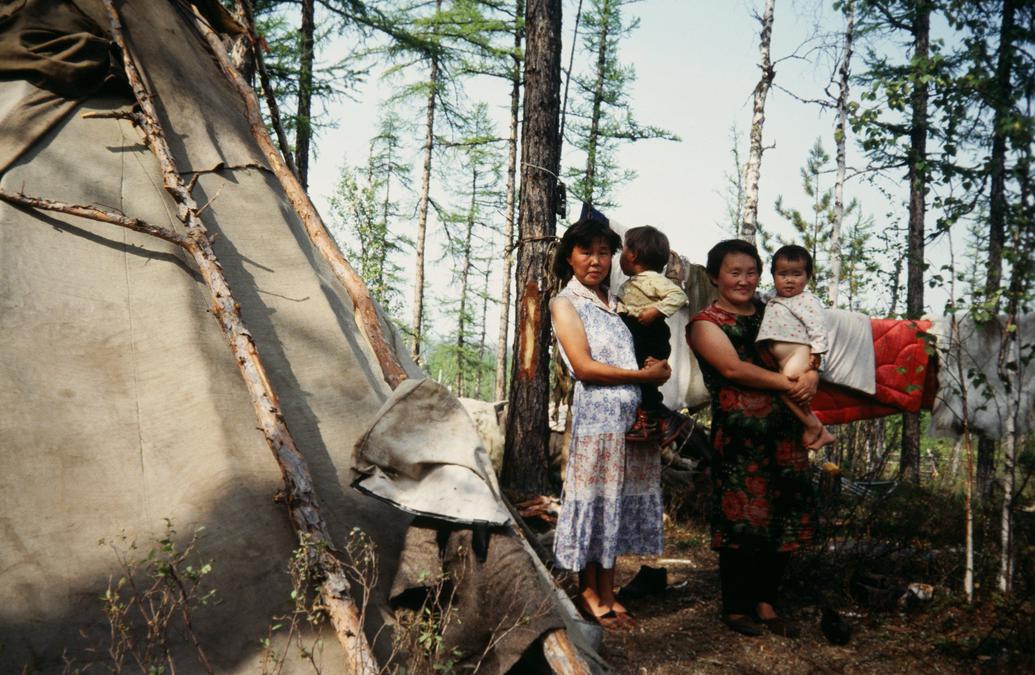У пастухов в Суринде, лето 1992 года. Фото: Павлина Брзакова