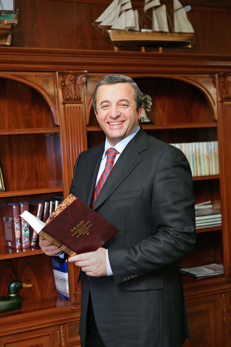Бизнесмен Гавриил Юшваев, фото 2004 года. ТАСС