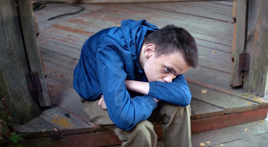 Кадр из фильма «Над вечным покоем»