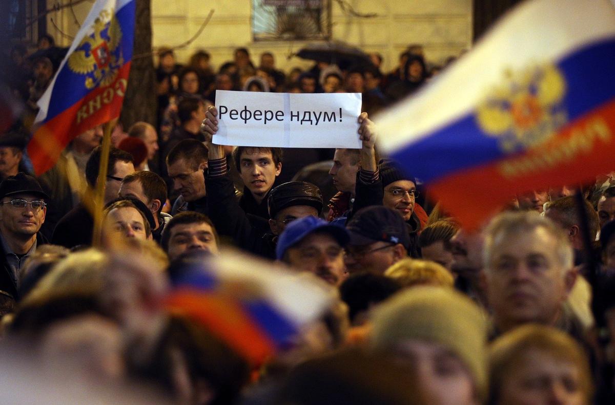 Митинг у здания городской администрации в Севастополе, 2014 год. Фото: ИТАР-ТАСС / Станислав Красильников