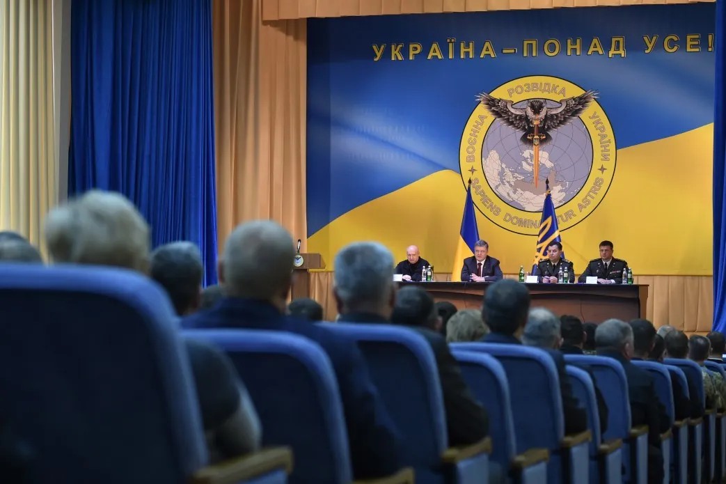 Петр Порошенко выступает в штабе ГУР. Фото: сайт президента Украины