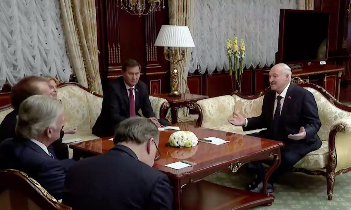Кадр со встречи Лукашенко с делегацией американцев