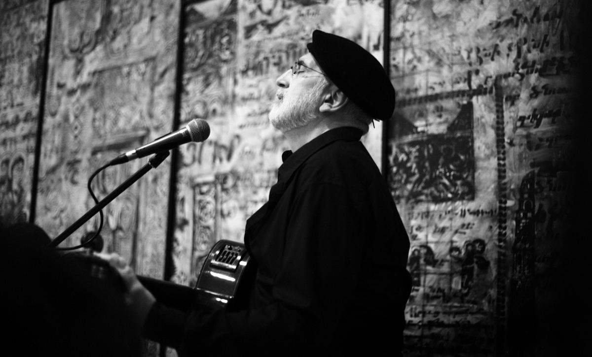 Ваан Арцруни на концерте в галерее «Ардеан». Фото: Давид Джотян