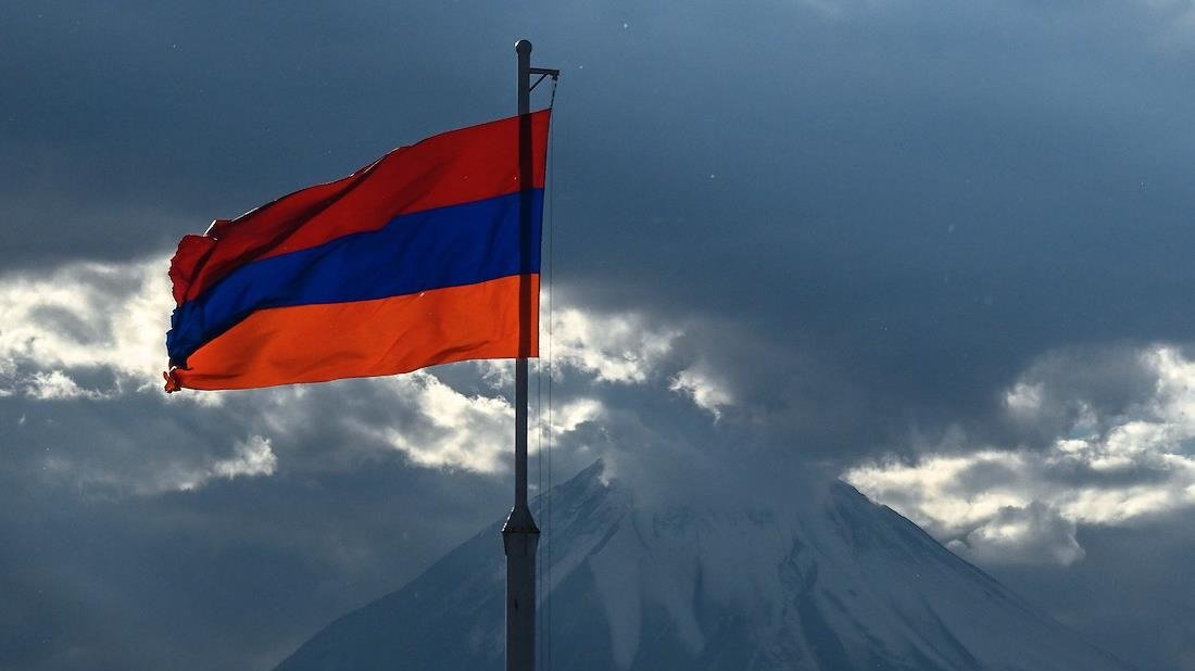 Нация, стройся!