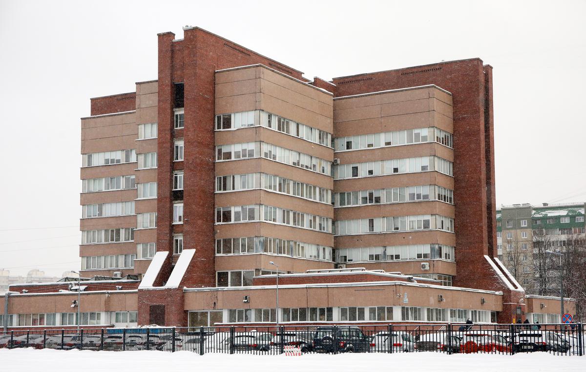 Здание городского консультативно-диагностического центра №1 в Петербурге. Фото: Валентин Егоршин / ТАСС