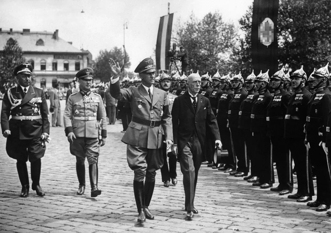 Вильгельм Фрик в Будапеште, 1939 Фото: ТАСС