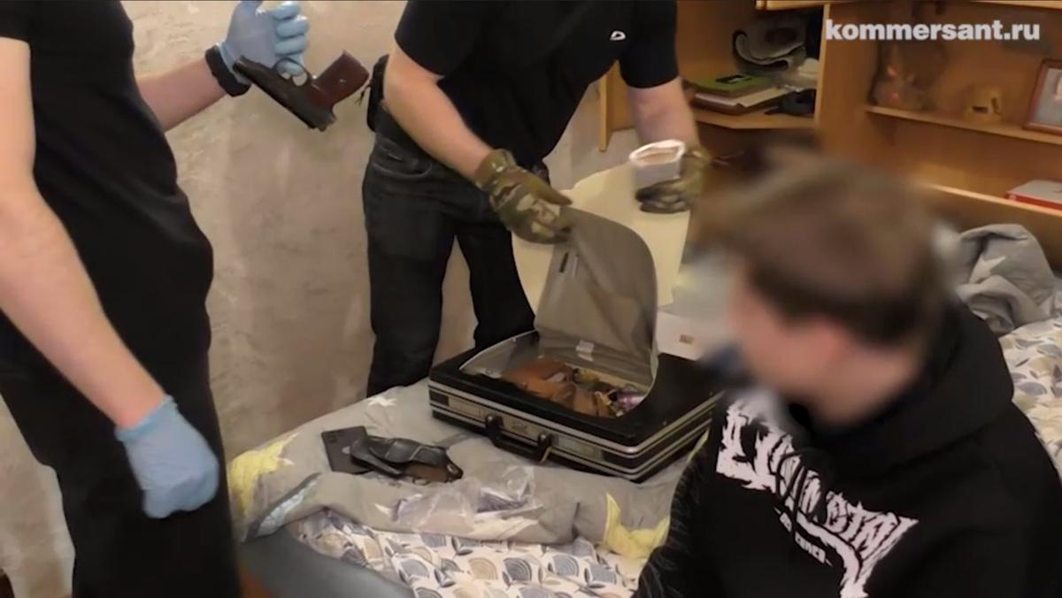 Видео: оперативная съемка ФСБ, публикация в «Коммерсанте»